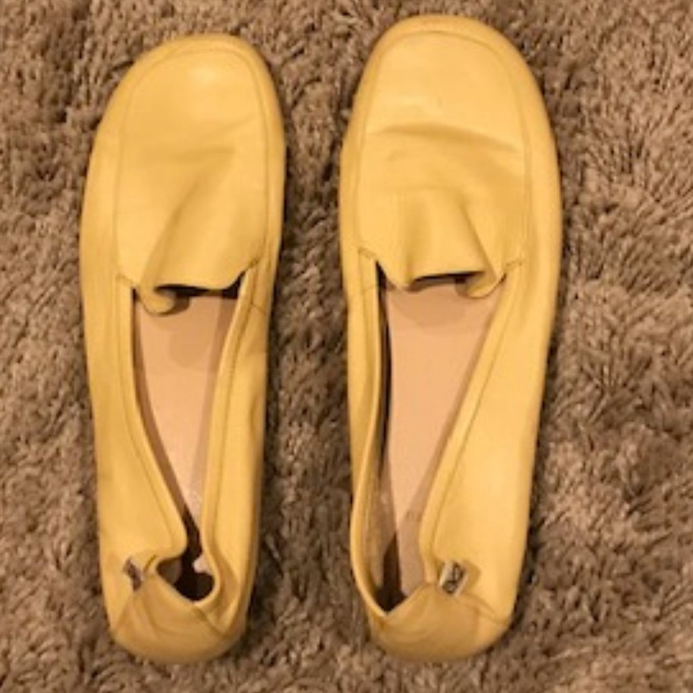 Buttery soft tan leather Anne Klein Loafers, 7AA